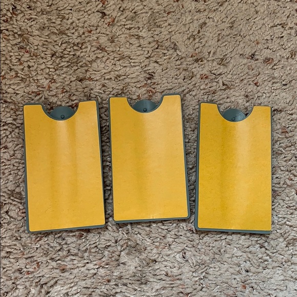 NEW set of 3 American Airlines cell phone stand - Picture 3 of 3